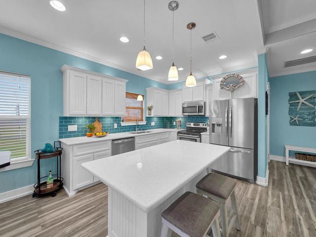 978 Seadrift Drive, Crystal Beach, TX 77650