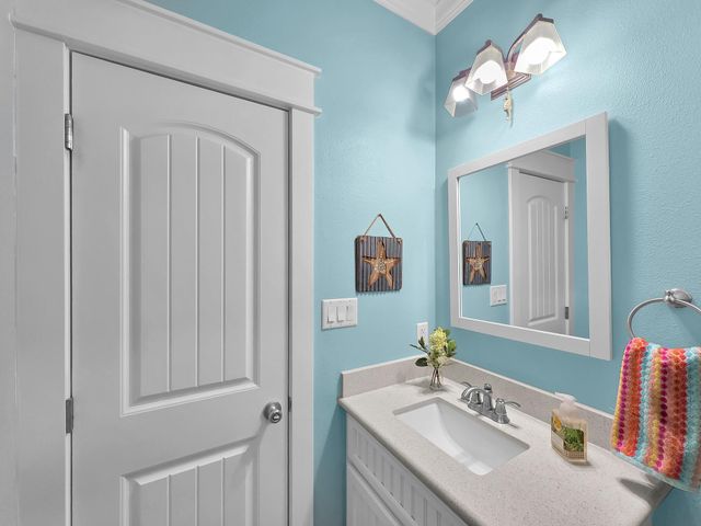 978 Seadrift Drive, Crystal Beach, TX 77650