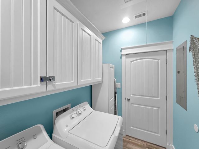 978 Seadrift Drive, Crystal Beach, TX 77650