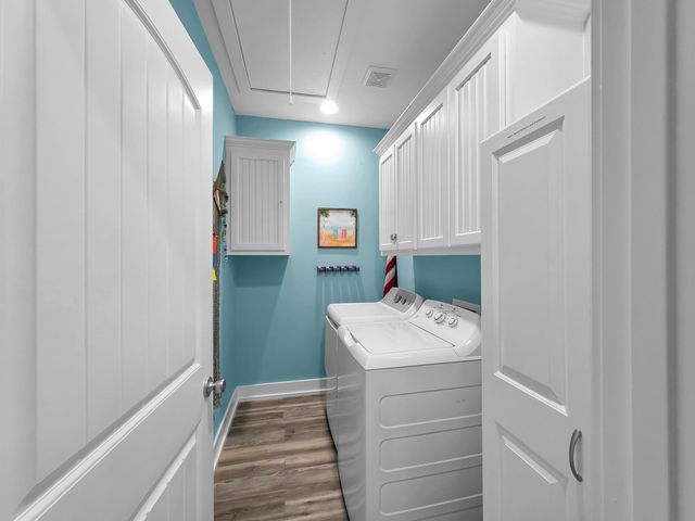 978 Seadrift Drive, Crystal Beach, TX 77650