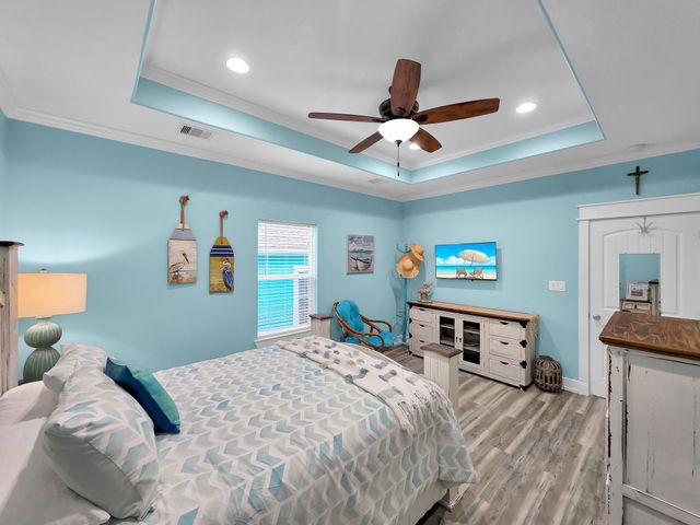 978 Seadrift Drive, Crystal Beach, TX 77650