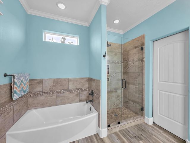 978 Seadrift Drive, Crystal Beach, TX 77650