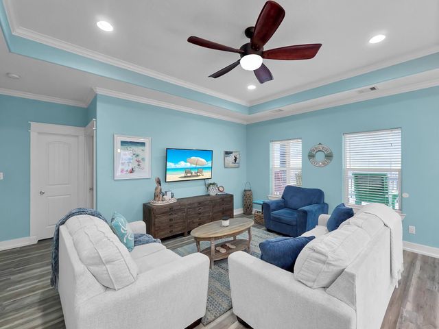 978 Seadrift Drive, Crystal Beach, TX 77650