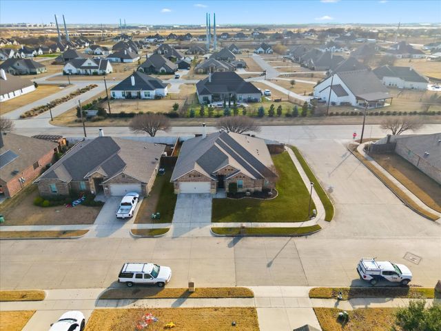 442 Goodnight Trail, Justin, TX 76247