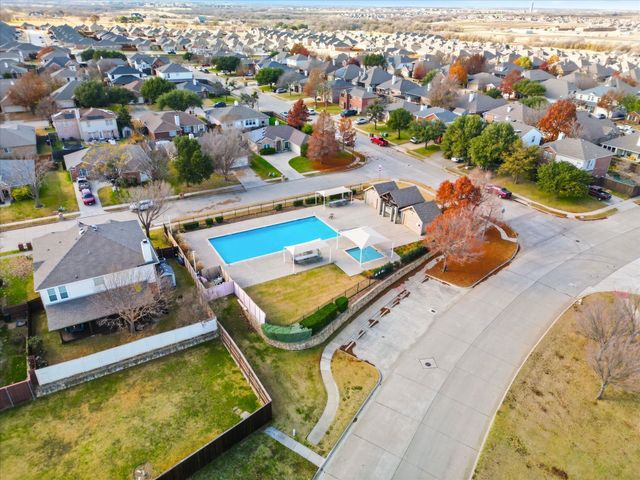 442 Goodnight Trail, Justin, TX 76247