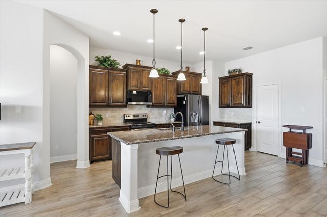 442 Goodnight Trail, Justin, TX 76247