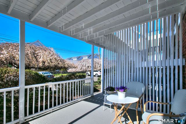 245 Unquowa Road 27, Fairfield, CT 06824