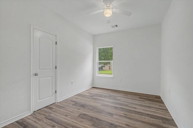 517 E Linney Street, Dayton, TX 77535