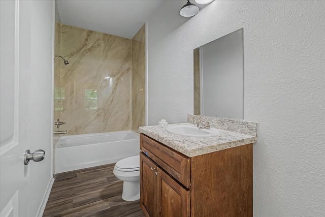 517 E Linney Street, Dayton, TX 77535