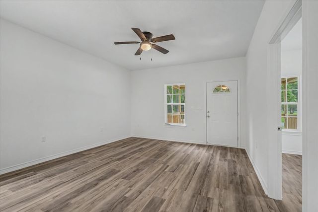 517 E Linney Street, Dayton, TX 77535