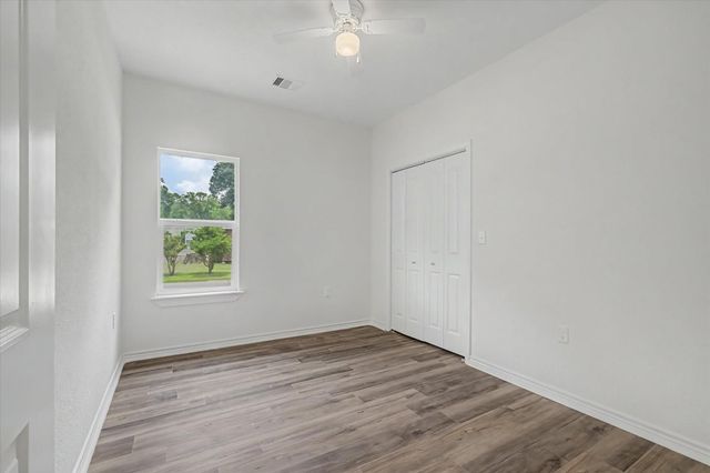 517 E Linney Street, Dayton, TX 77535