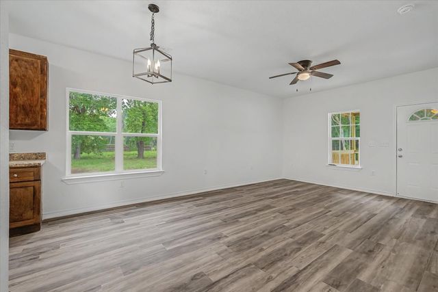 517 E Linney Street, Dayton, TX 77535