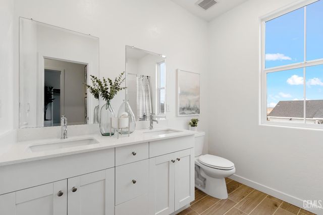 3826 Hickory Village Lane, Shafter, CA 93263