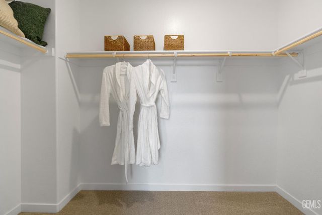 3826 Hickory Village Lane, Shafter, CA 93263