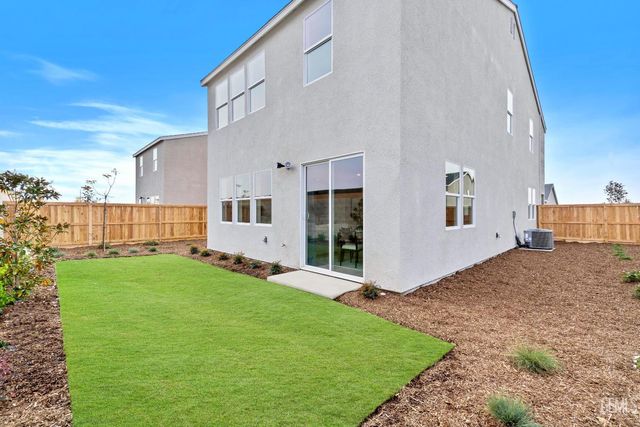 3826 Hickory Village Lane, Shafter, CA 93263