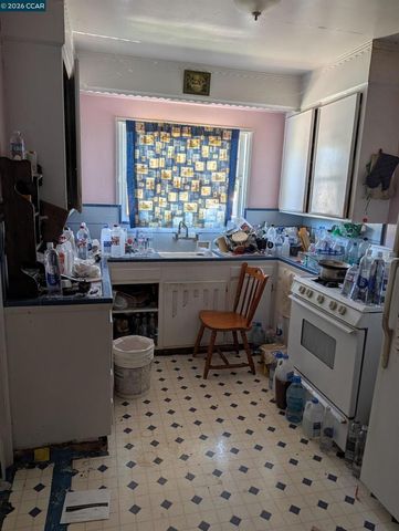 343 Carlston St, Richmond, CA 94805
