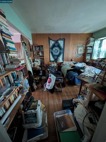 343 Carlston St, Richmond, CA 94805