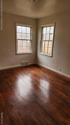 183 Higgins Street, Lapeer, MI 48446