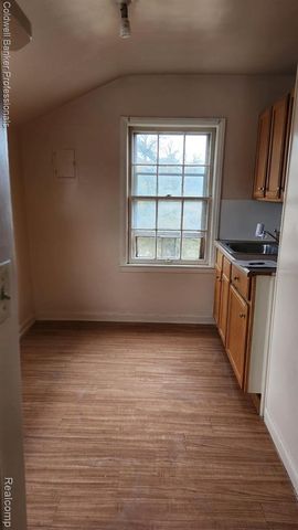 183 Higgins Street, Lapeer, MI 48446