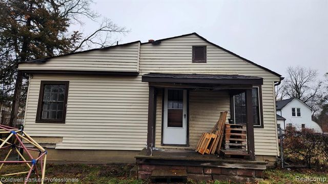 183 Higgins Street, Lapeer, MI 48446