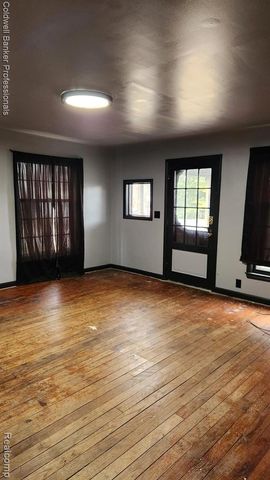 183 Higgins Street, Lapeer, MI 48446