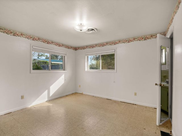 2011 Hampton St, Deridder, LA 70634