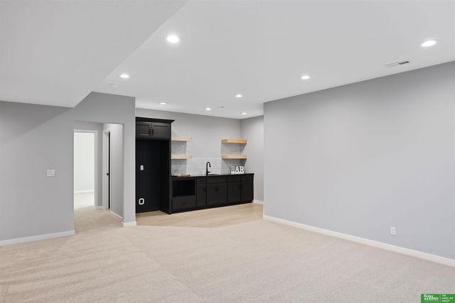 5501 N 213th Street, Elkhorn, NE 68022