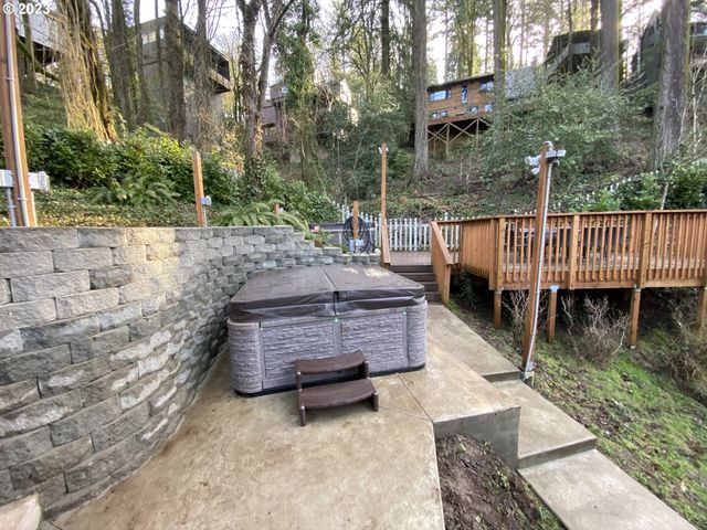 4224 Sw MELVILLE Ave, Portland, OR 97239