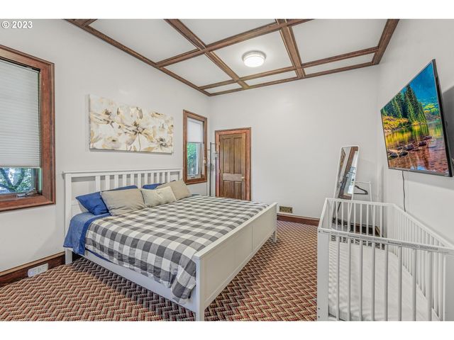 4224 Sw MELVILLE Ave, Portland, OR 97239