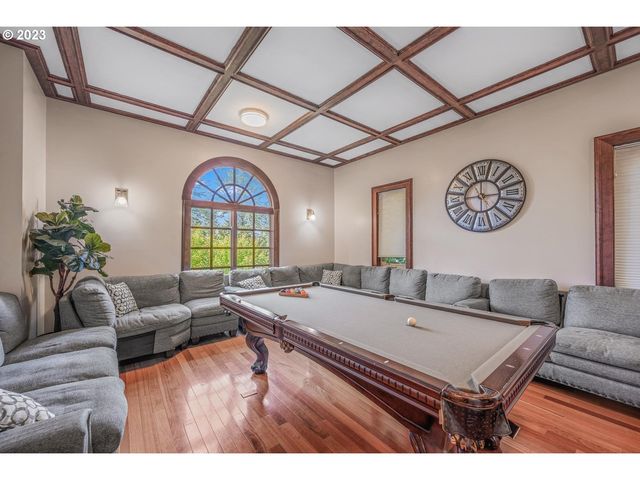 4224 Sw MELVILLE Ave, Portland, OR 97239