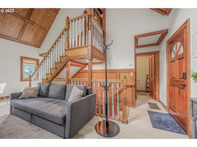 4224 Sw MELVILLE Ave, Portland, OR 97239