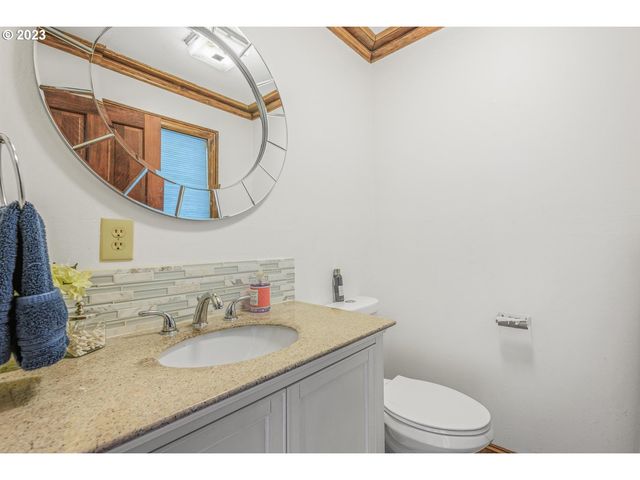 4224 Sw MELVILLE Ave, Portland, OR 97239