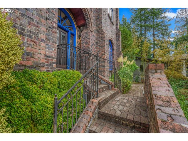 4224 Sw MELVILLE Ave, Portland, OR 97239