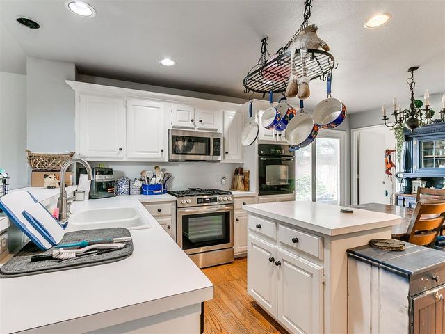4108 Wood Castle Street, Norman, OK 73072