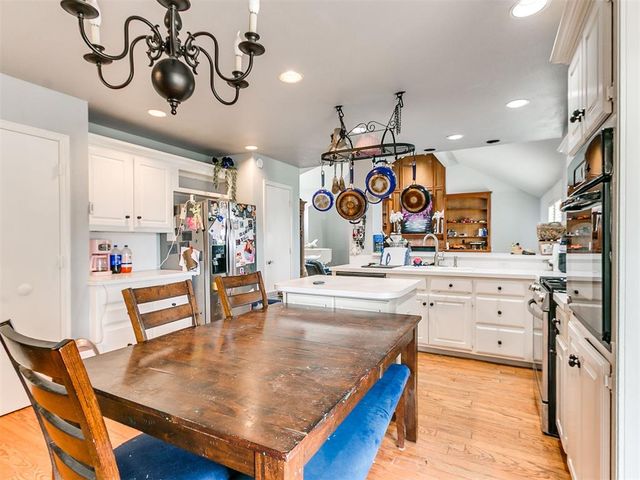4108 Wood Castle Street, Norman, OK 73072