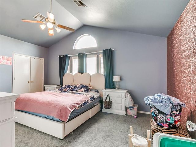 4108 Wood Castle Street, Norman, OK 73072