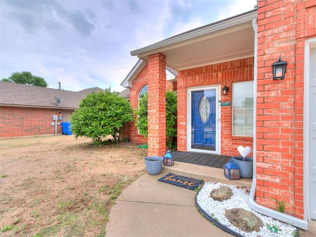 4108 Wood Castle Street, Norman, OK 73072