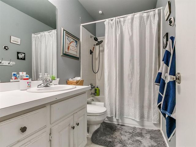 4108 Wood Castle Street, Norman, OK 73072