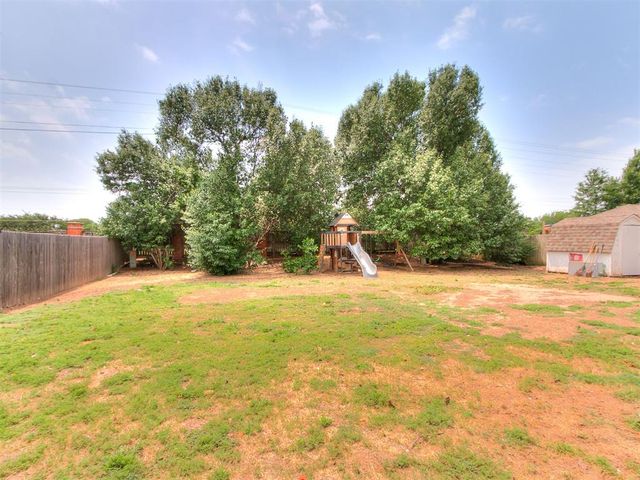4108 Wood Castle Street, Norman, OK 73072