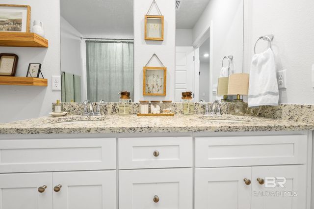 8021 N Valor Ridge Way North, Mobile, AL 36619