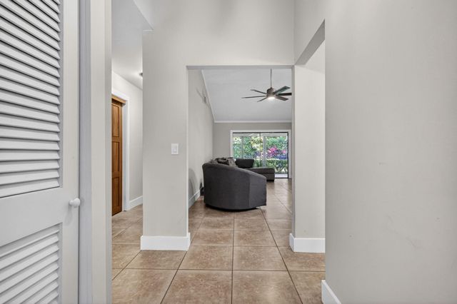 11837 Donlin Drive, Wellington, FL 33414