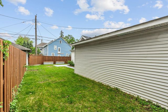 215 E 48th Street, Minneapolis, MN 55419