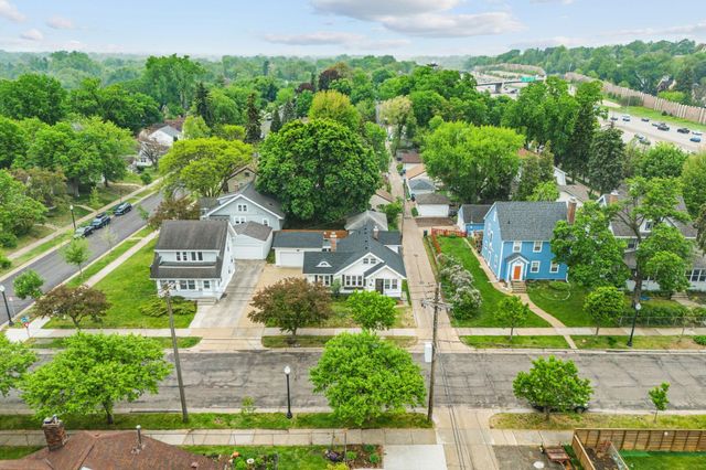 215 E 48th Street, Minneapolis, MN 55419