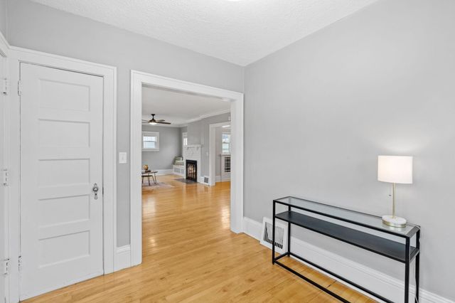 215 E 48th Street, Minneapolis, MN 55419