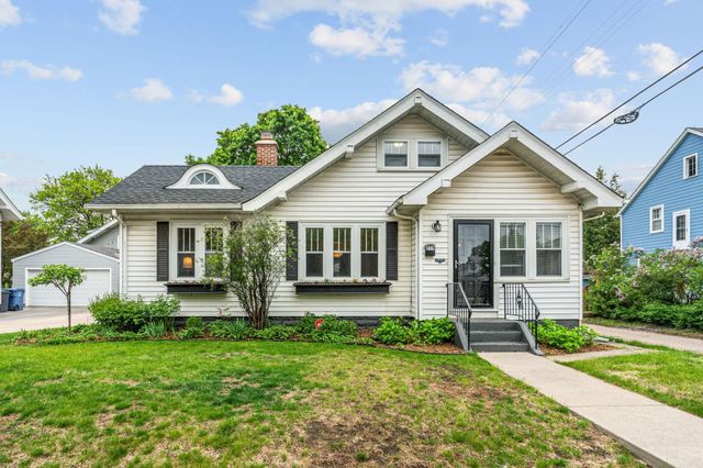 215 E 48th Street, Minneapolis, MN 55419
