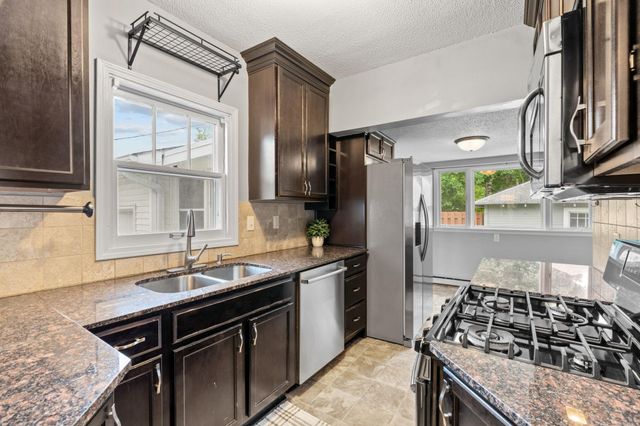 215 E 48th Street, Minneapolis, MN 55419