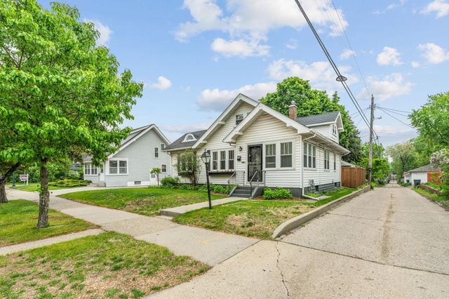 215 E 48th Street, Minneapolis, MN 55419