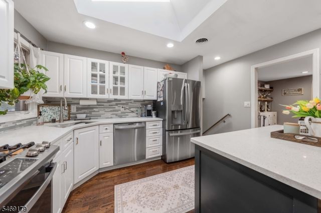 68 Carrie Ct, Nutley Twp., NJ 07110