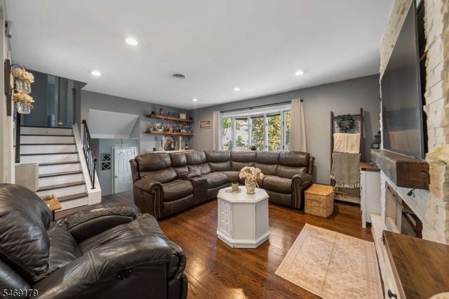 68 Carrie Ct, Nutley Twp., NJ 07110