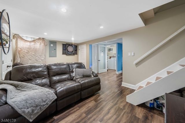 68 Carrie Ct, Nutley Twp., NJ 07110